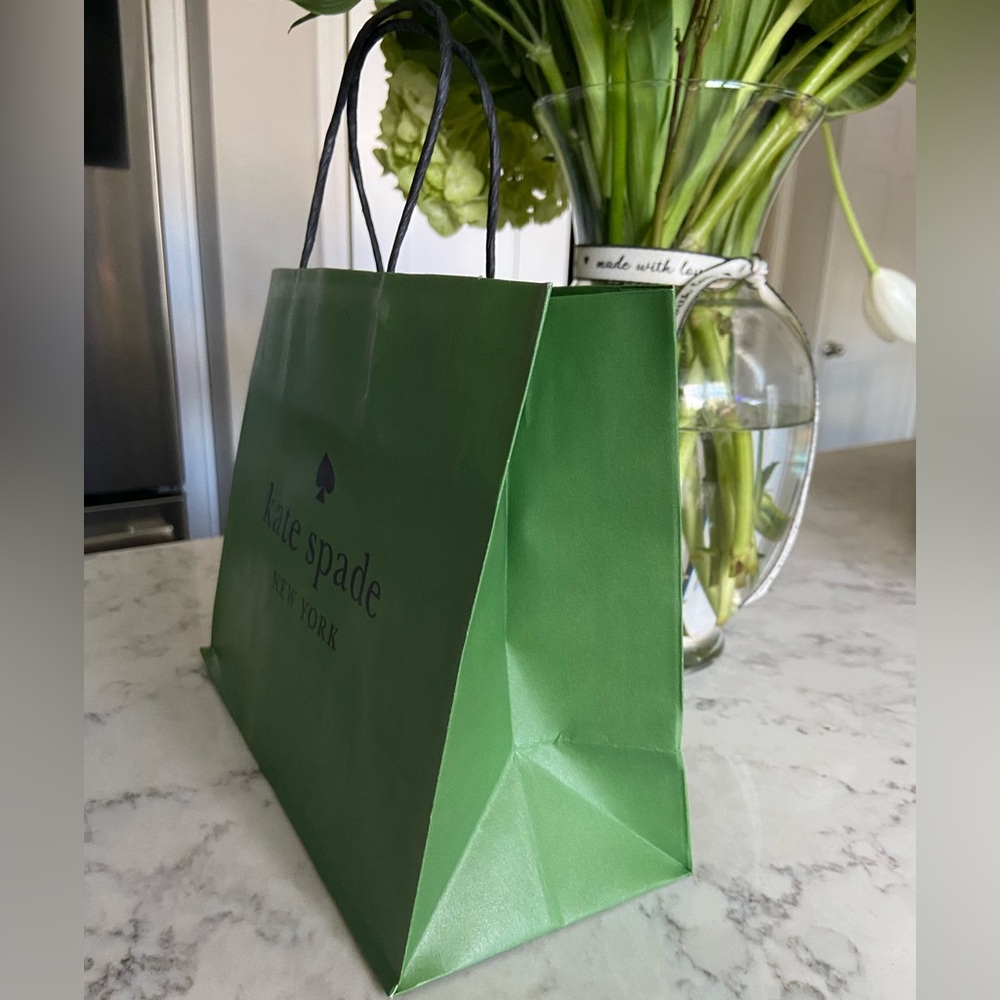 New! Kate spade gift bag in iconic green color. MEDIUM bag with handles - Picture 4 of 6